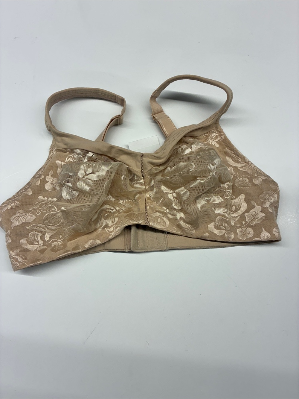 NEW Wacoal Floral Lace Wireless Bra Size 40D